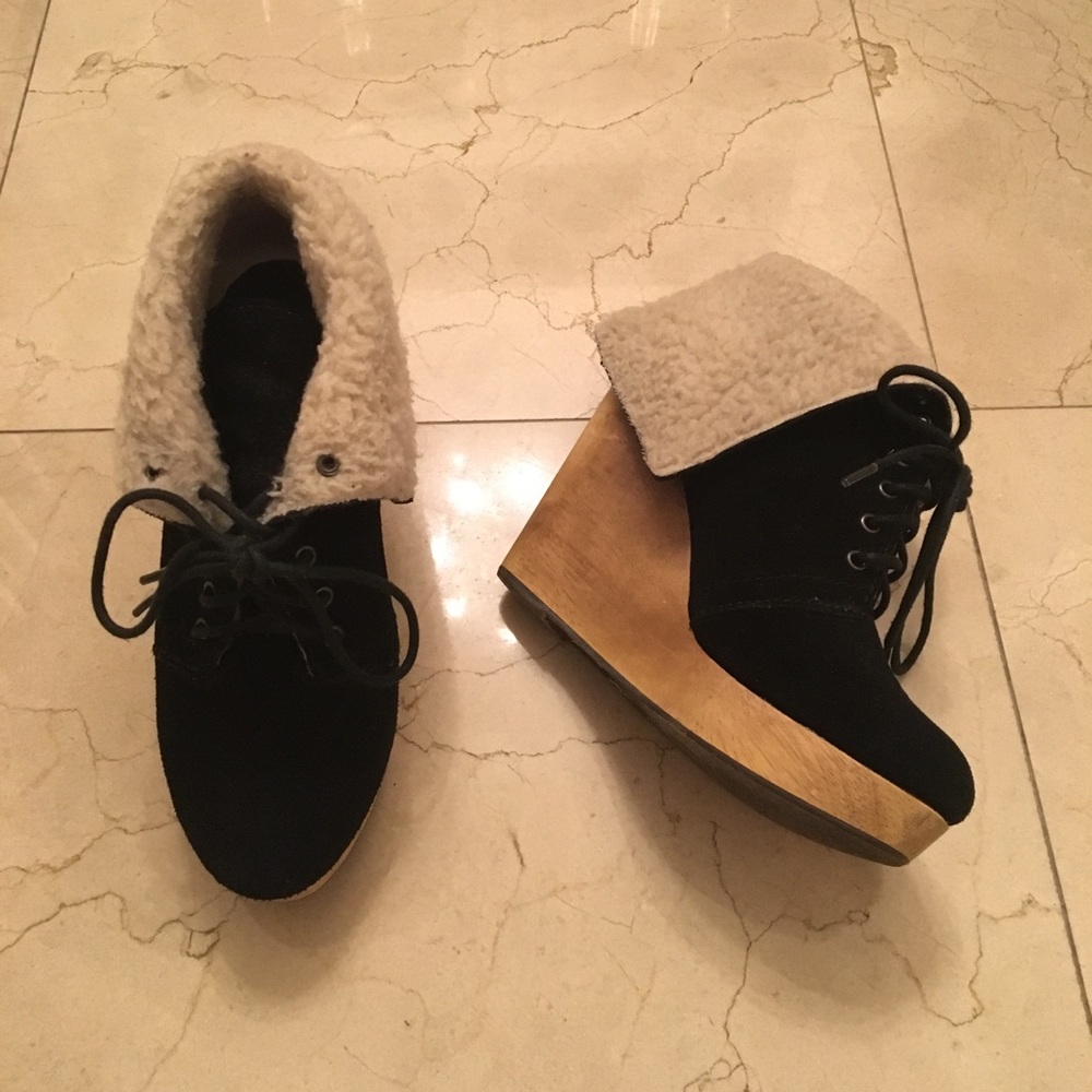 BLACK WEDGE BOOTIES (SIZE 7)
